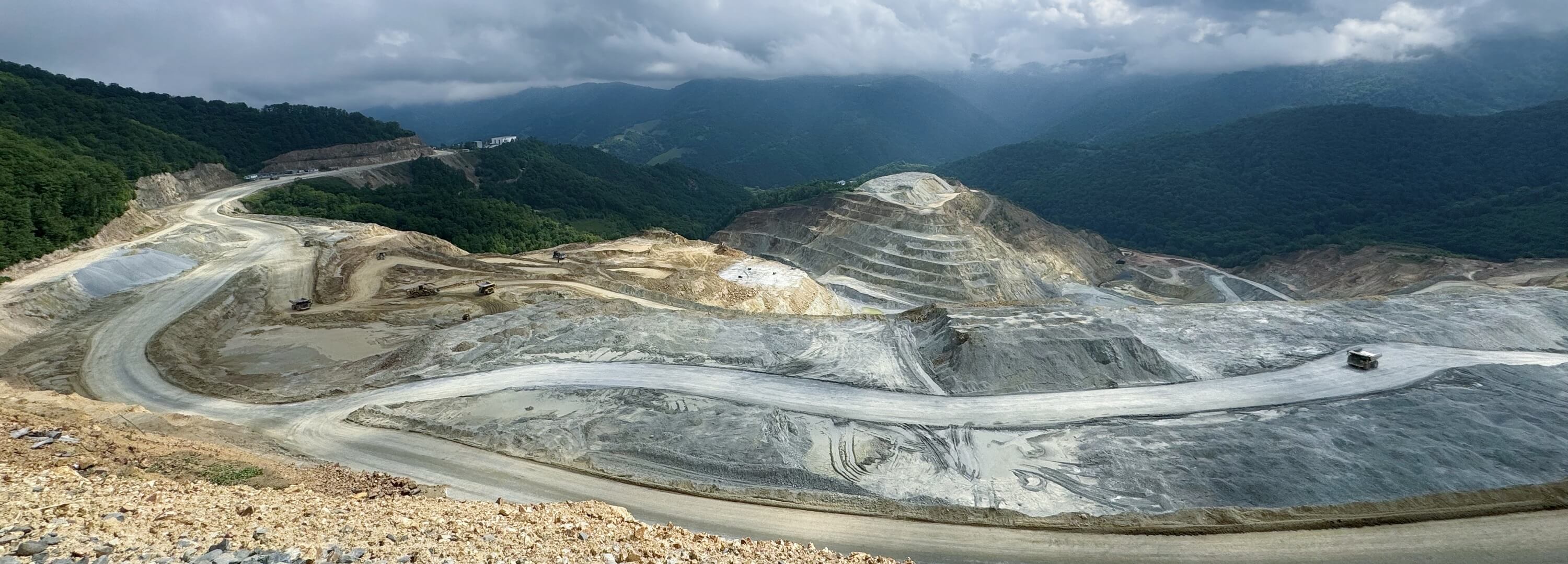 金属矿山